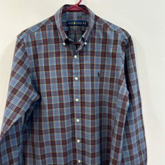 Ralph Lauren long sleeve button down shirt
100% cotton. Size Medium - Picture 3 of 7